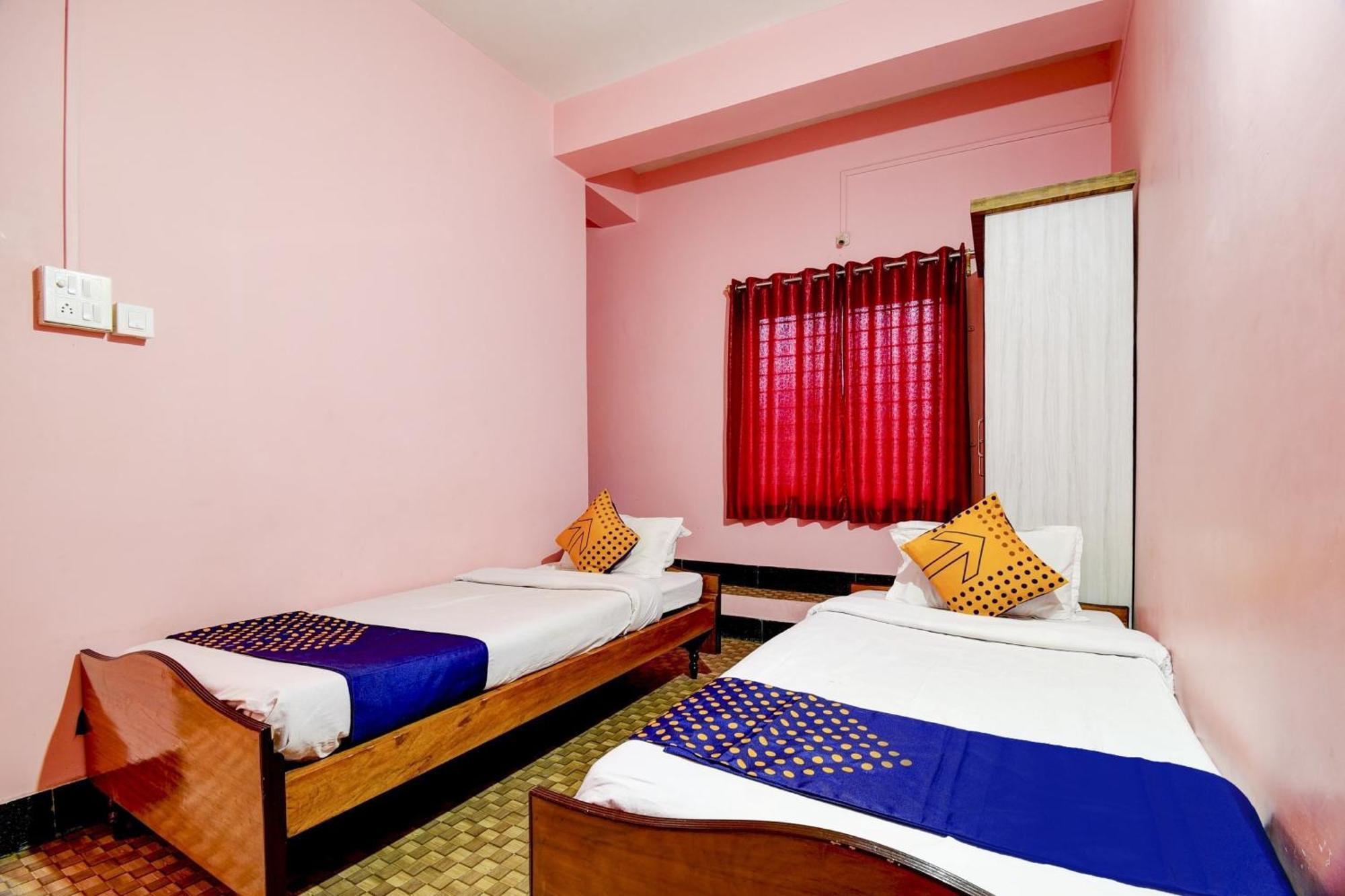 SPOT ON 80075 Hotel Nandini Dibrugarh Buitenkant foto
