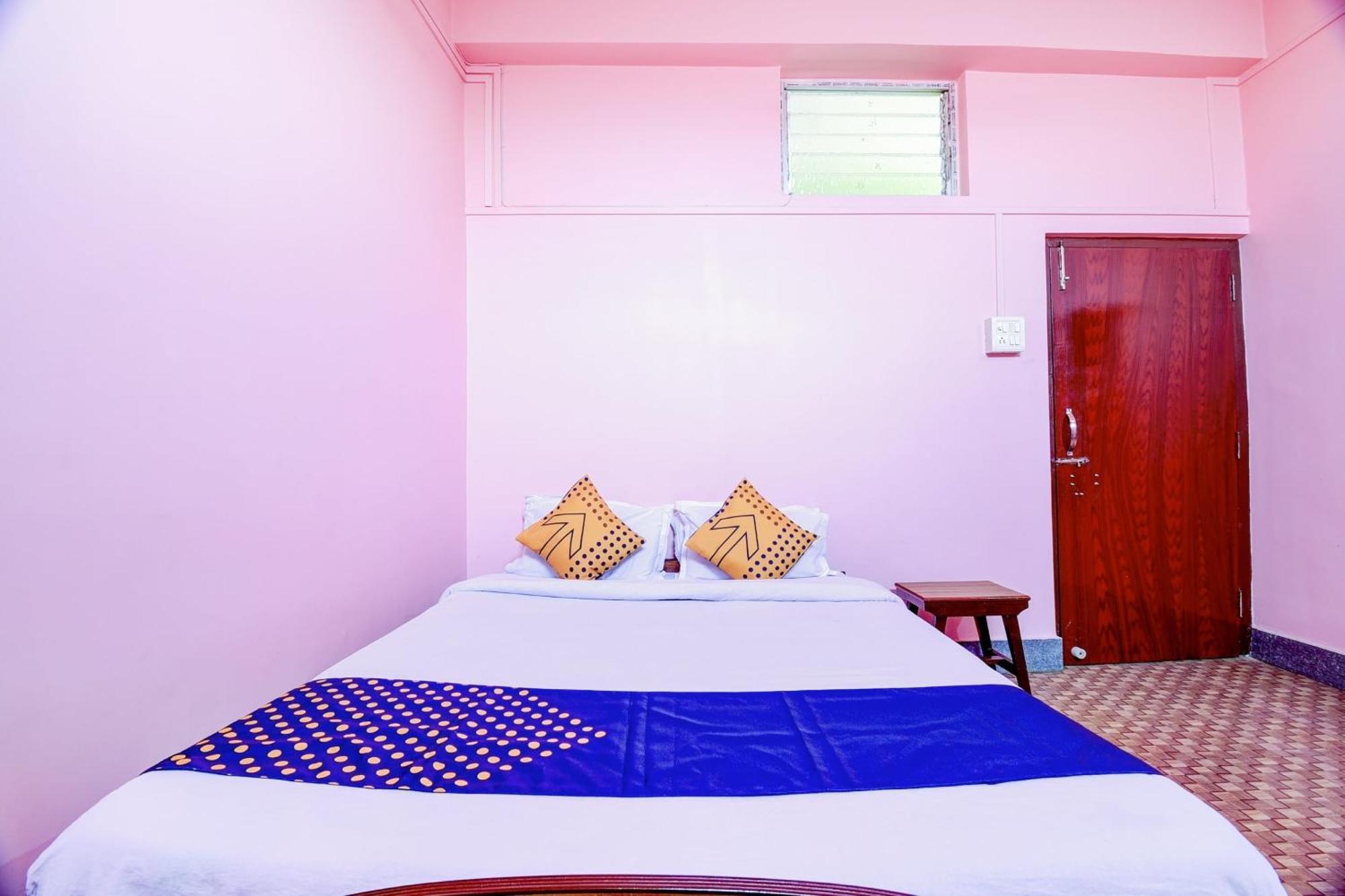 SPOT ON 80075 Hotel Nandini Dibrugarh Buitenkant foto