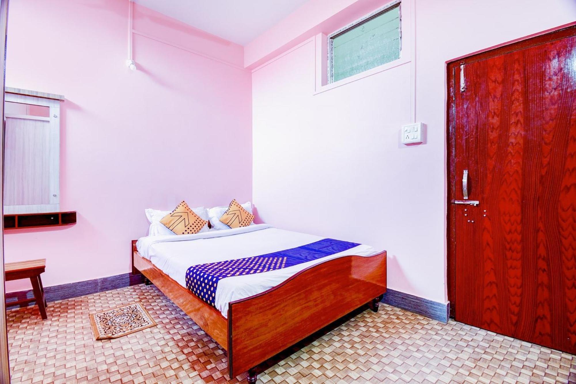 SPOT ON 80075 Hotel Nandini Dibrugarh Buitenkant foto
