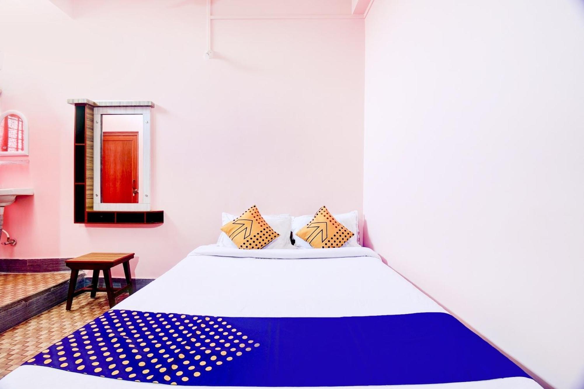 SPOT ON 80075 Hotel Nandini Dibrugarh Buitenkant foto