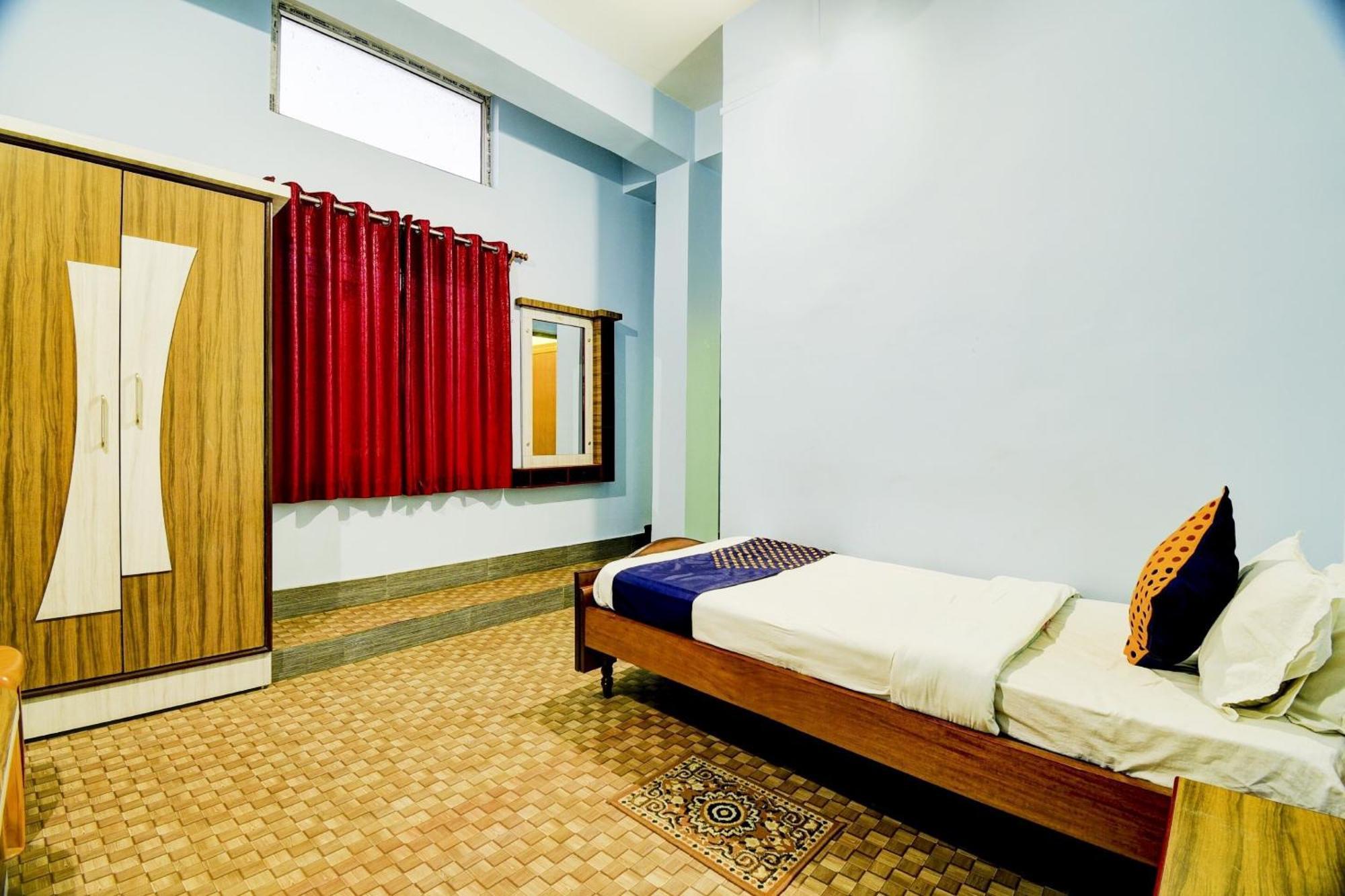 SPOT ON 80075 Hotel Nandini Dibrugarh Buitenkant foto