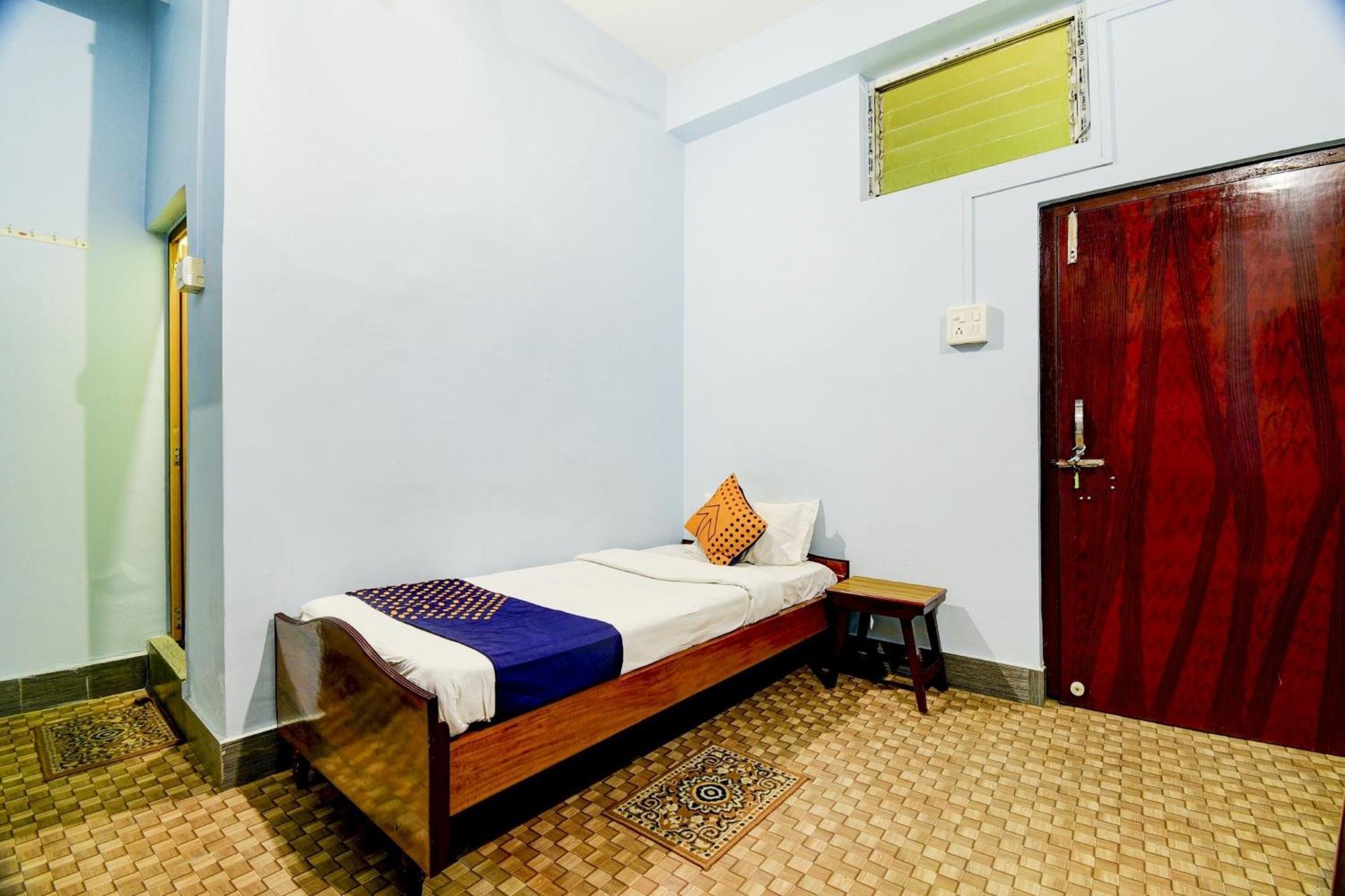 SPOT ON 80075 Hotel Nandini Dibrugarh Buitenkant foto