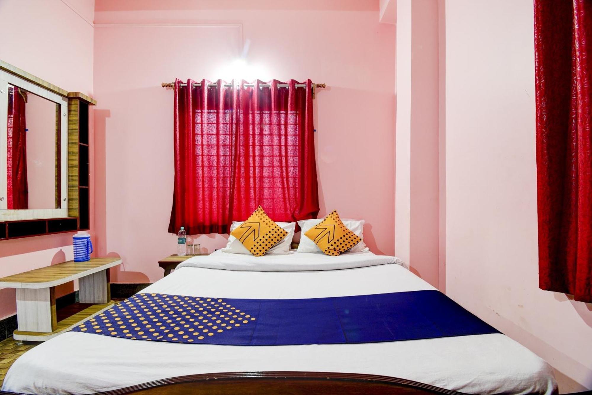SPOT ON 80075 Hotel Nandini Dibrugarh Buitenkant foto