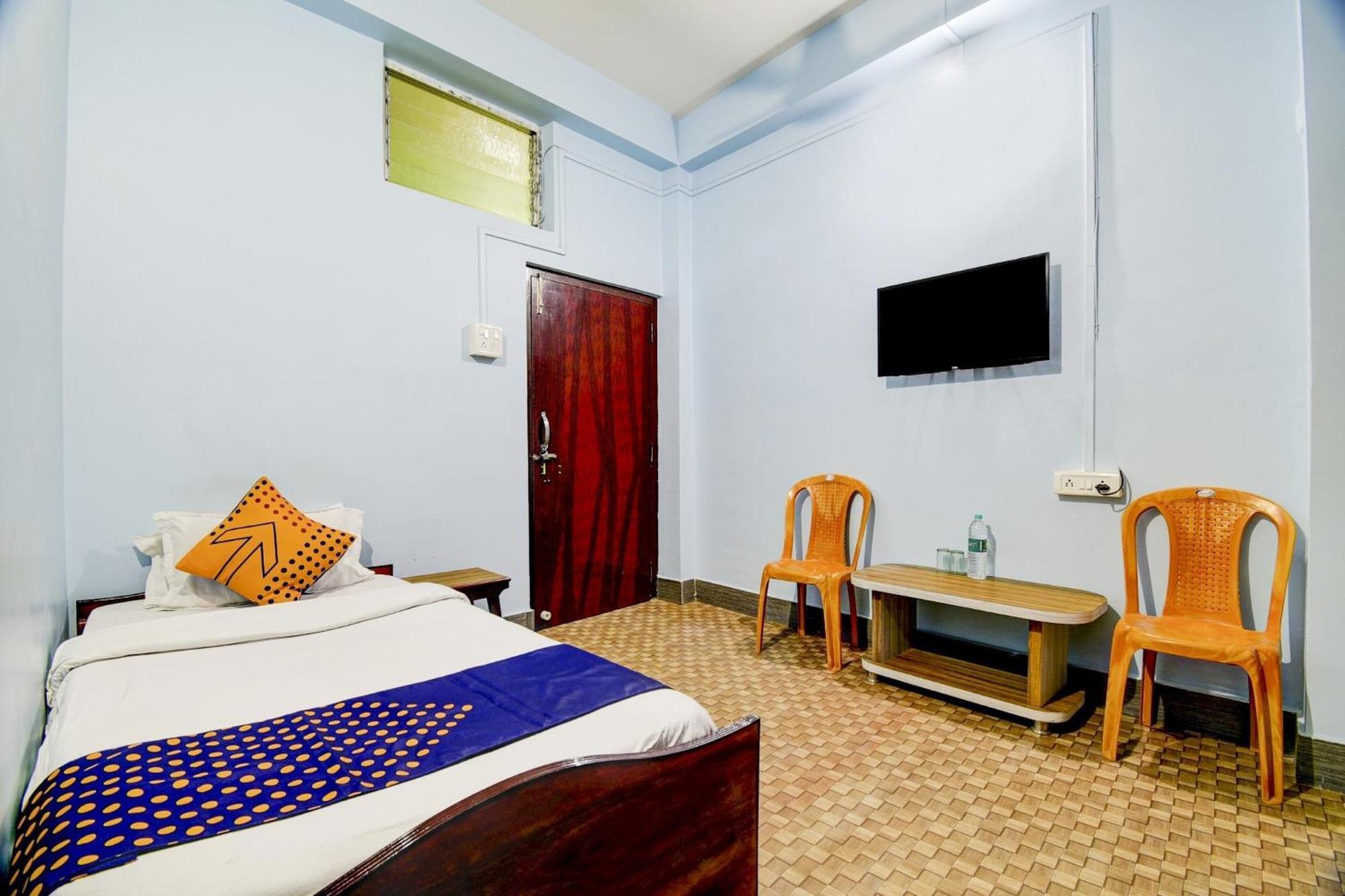 SPOT ON 80075 Hotel Nandini Dibrugarh Buitenkant foto