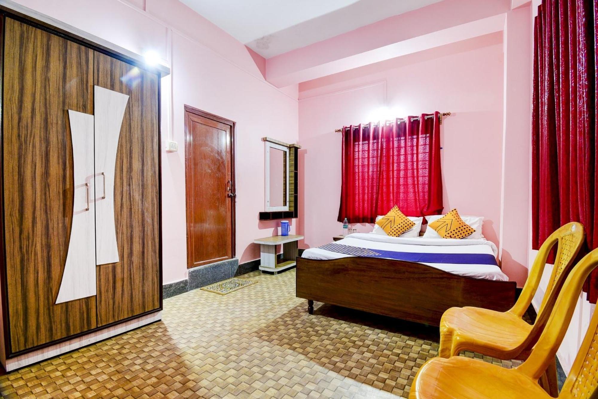 SPOT ON 80075 Hotel Nandini Dibrugarh Buitenkant foto